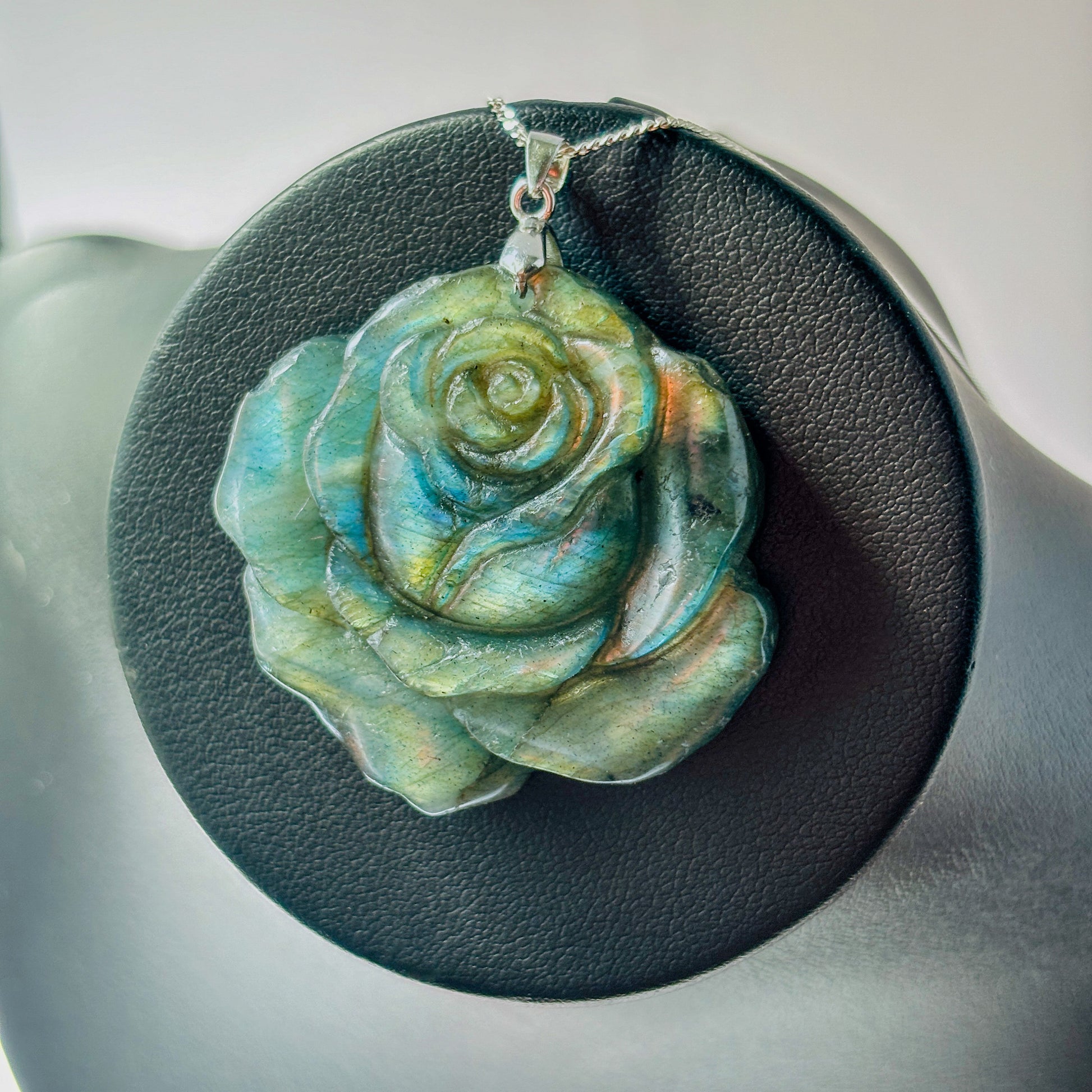 Beautiful Labradorite Rose Carved Pendant Necklace