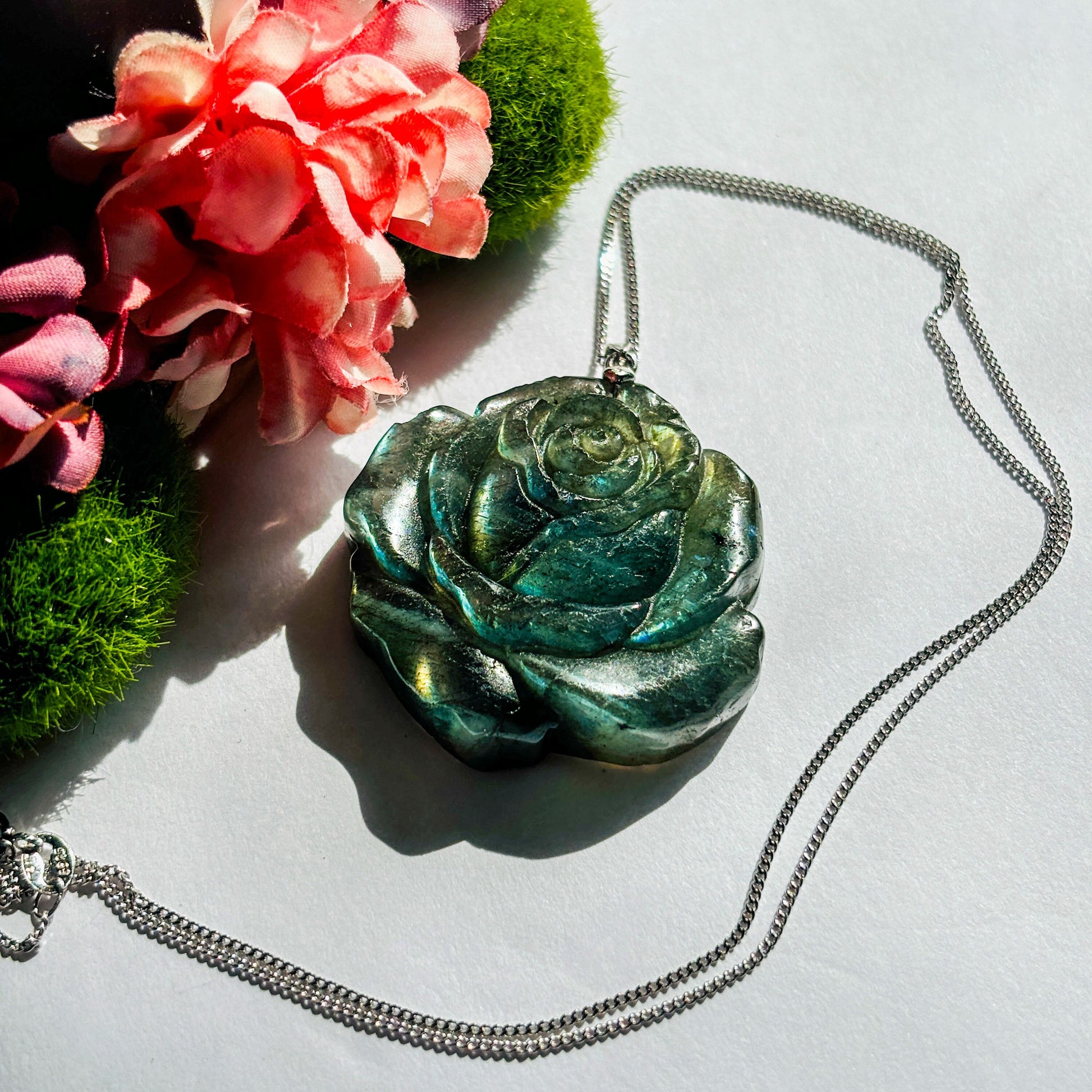 Beautiful Labradorite Rose Carved Pendant Necklace