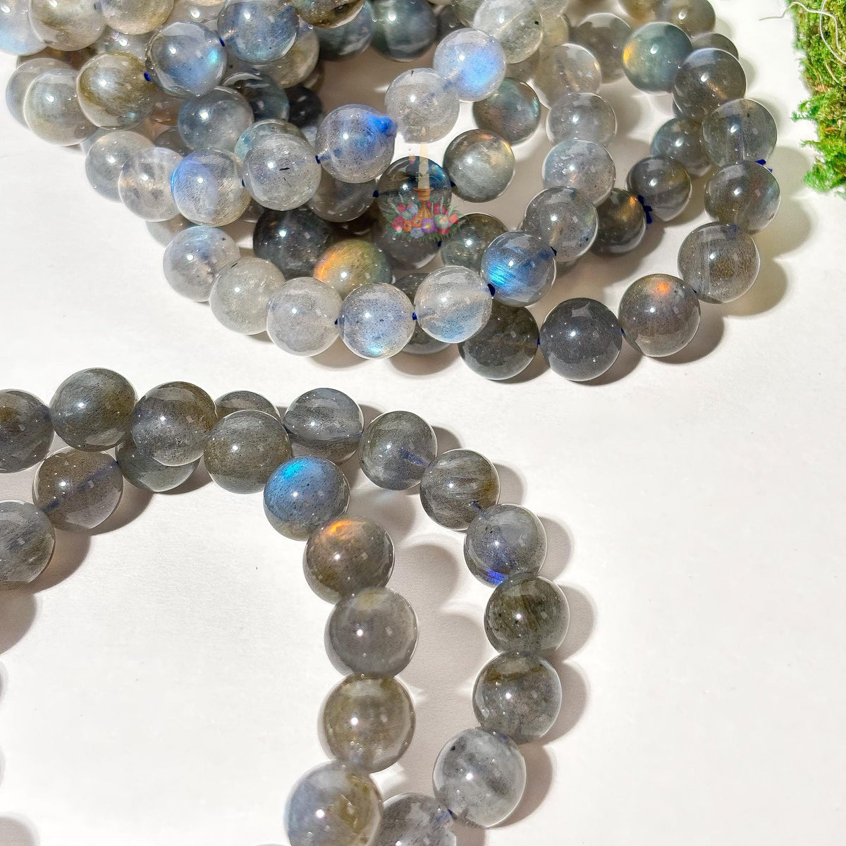 Rainbow Labradorite Bracelet: Intuition, Magic and Spiritual Protection