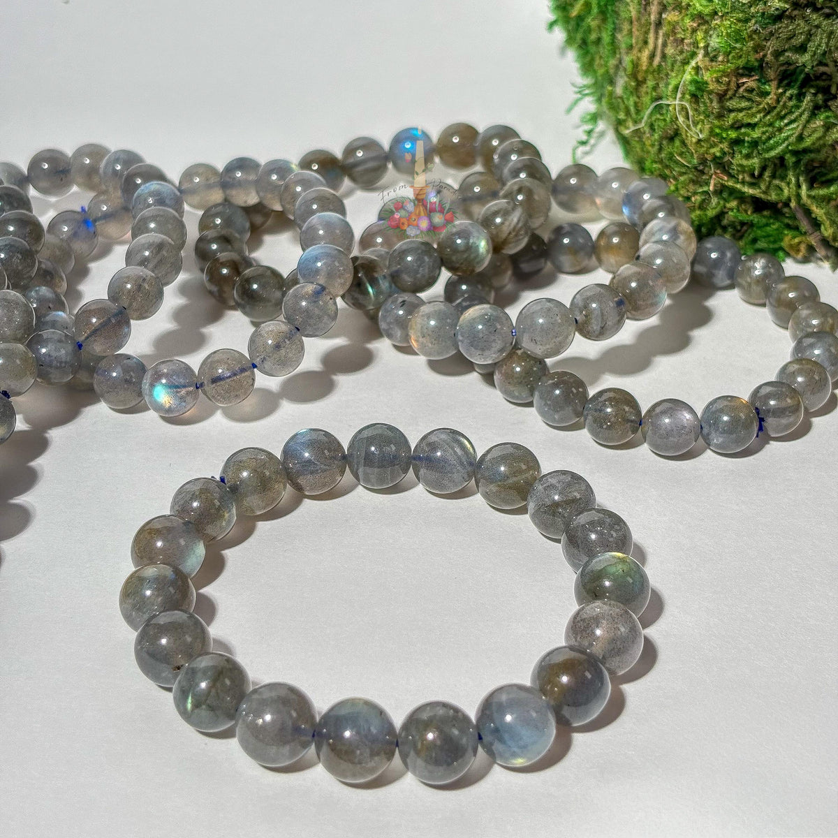 Rainbow Labradorite Bracelet: Intuition, Magic and Spiritual Protection