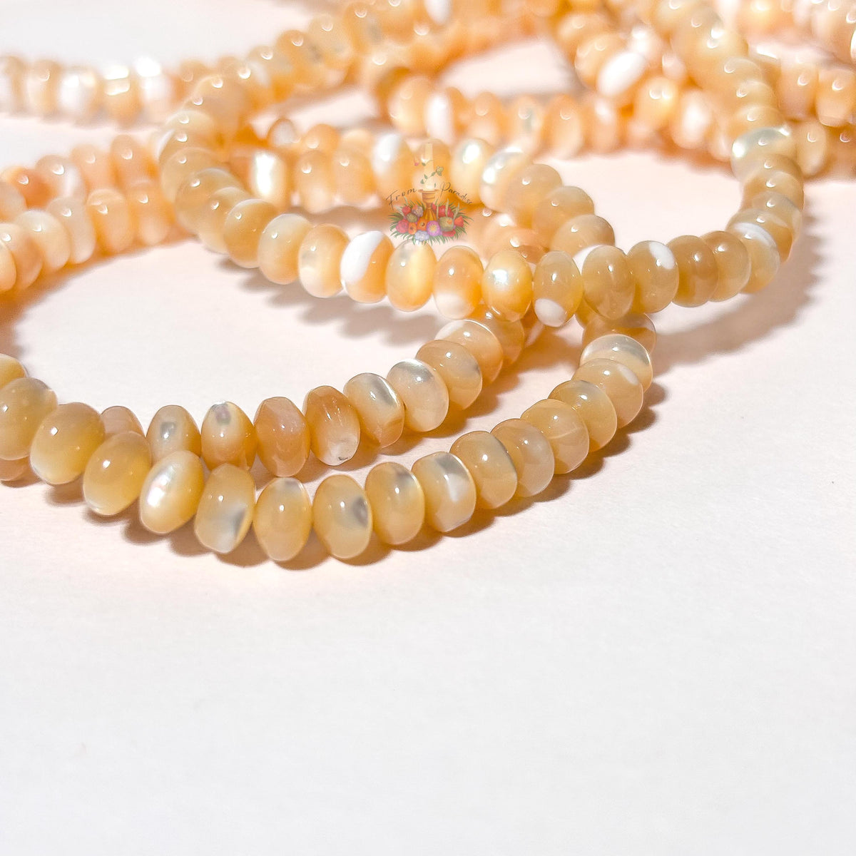 Mother of Pearl Shell Stretch Bracelet, 4.5mm