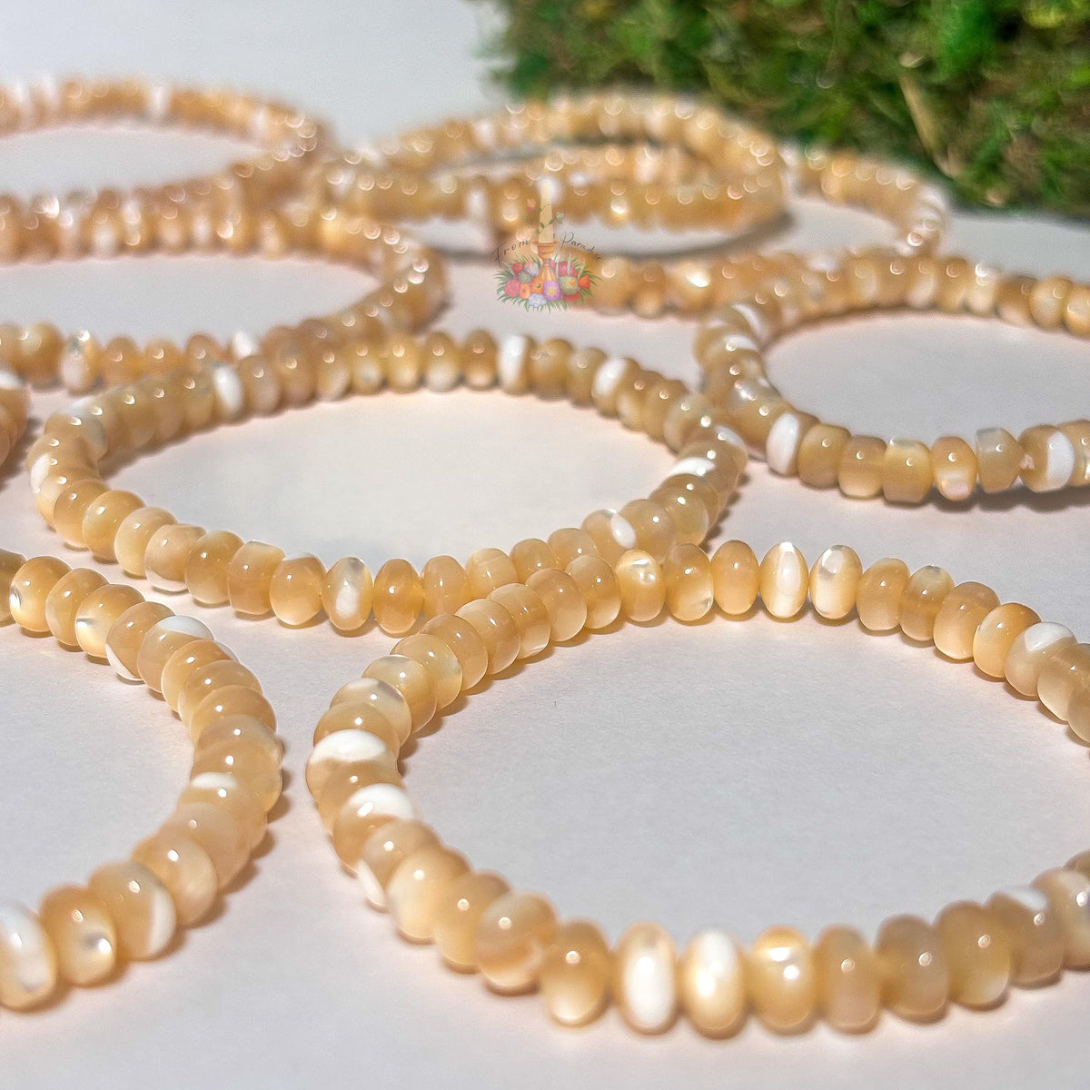 Mother of Pearl Shell Stretch Bracelet, 4.5mm