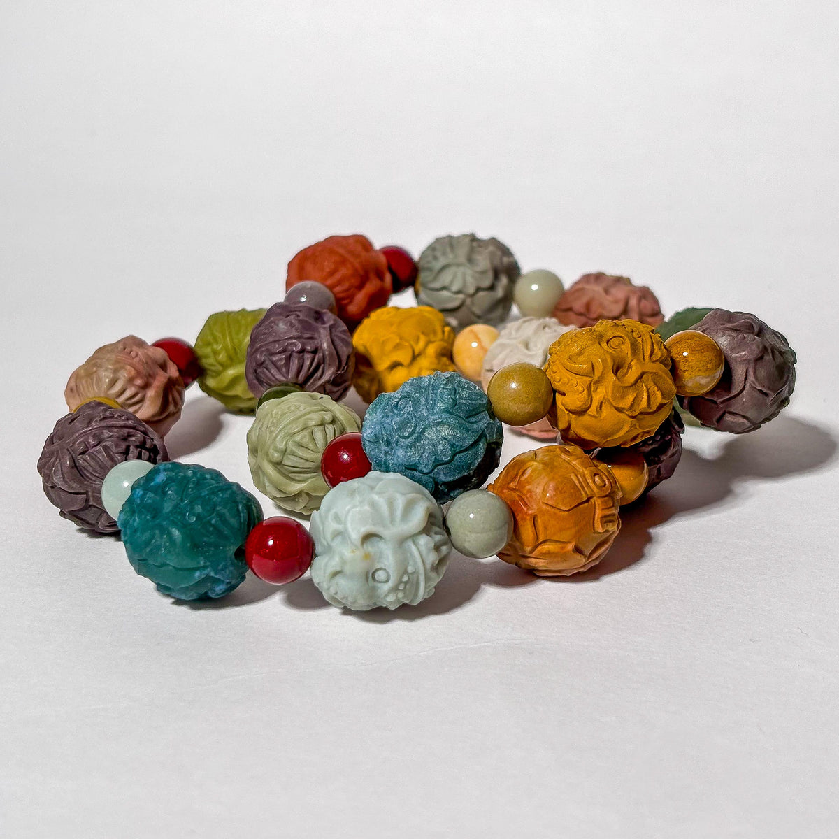 Alashan Agate Ganesh Motif Crystal Bracelet
