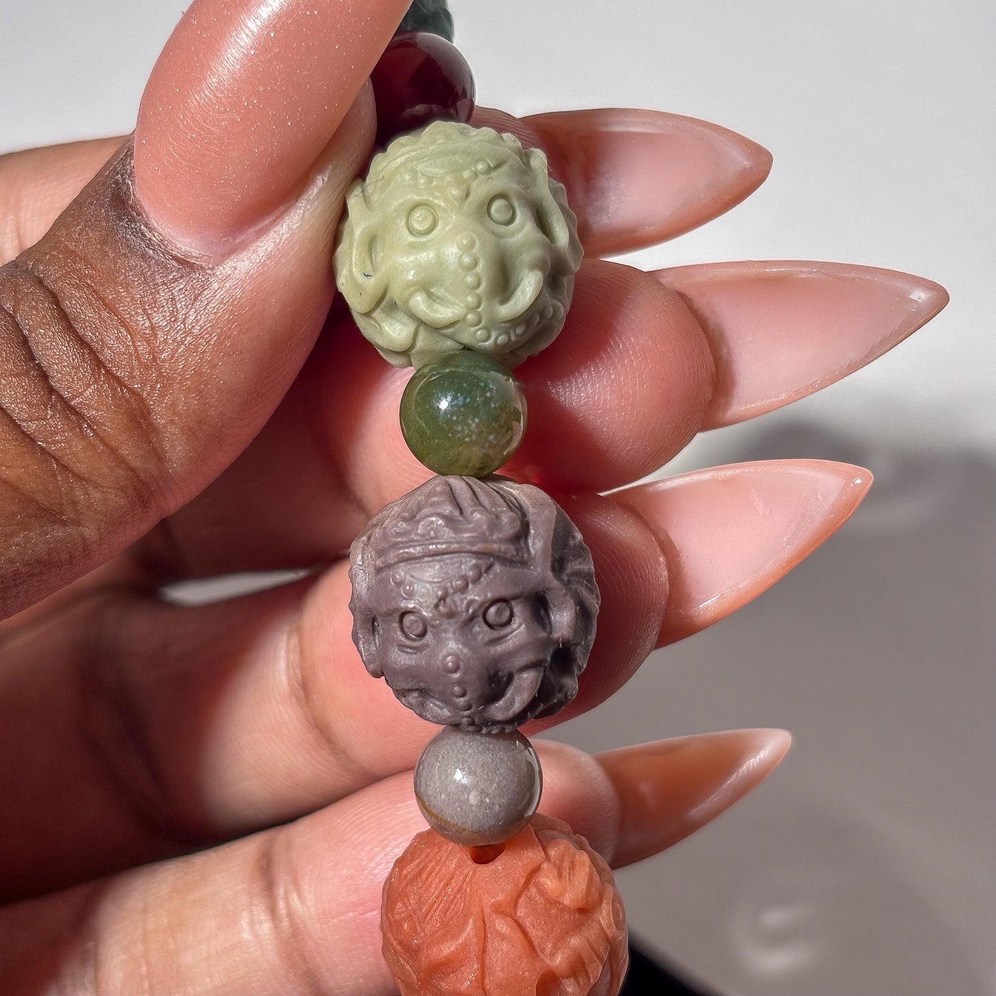 Alashan Agate Ganesh Motif Crystal Bracelet