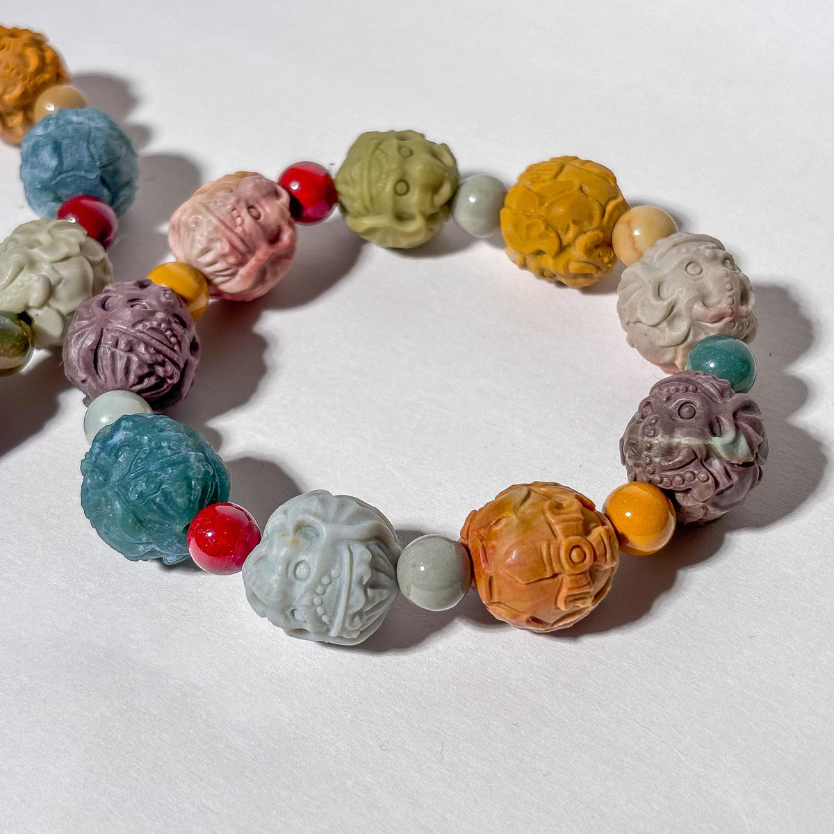 Alashan Agate Ganesh Motif Crystal Bracelet