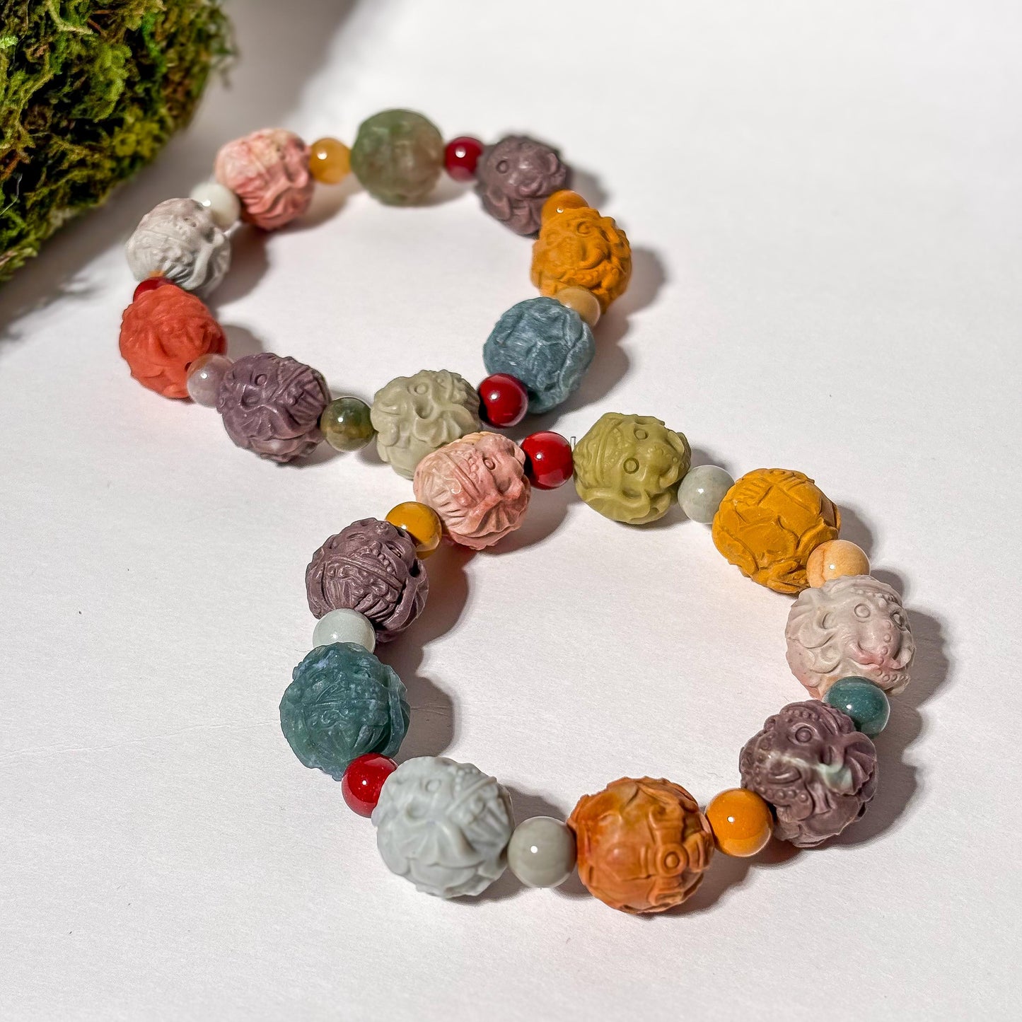 Alashan Agate Ganesh Motif Crystal Bracelet