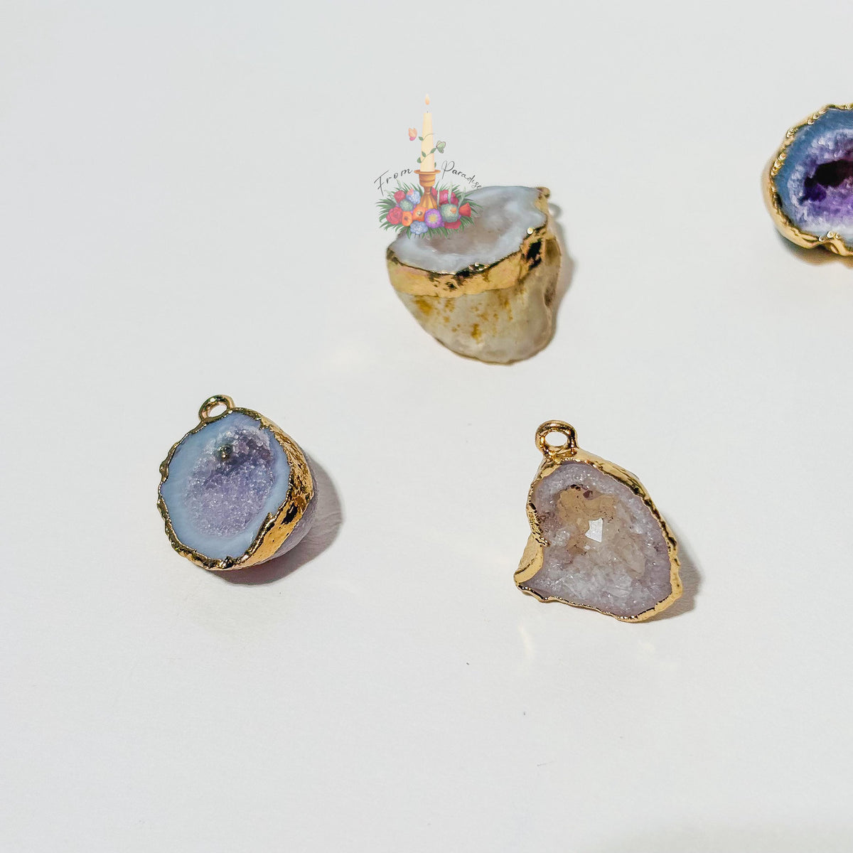 Druzy Quartz Pendant, Gold Electroplated Agate Geode Slice Charm Sparkling Raw Crystal Pendant for Jewelry Making, Unique Gift