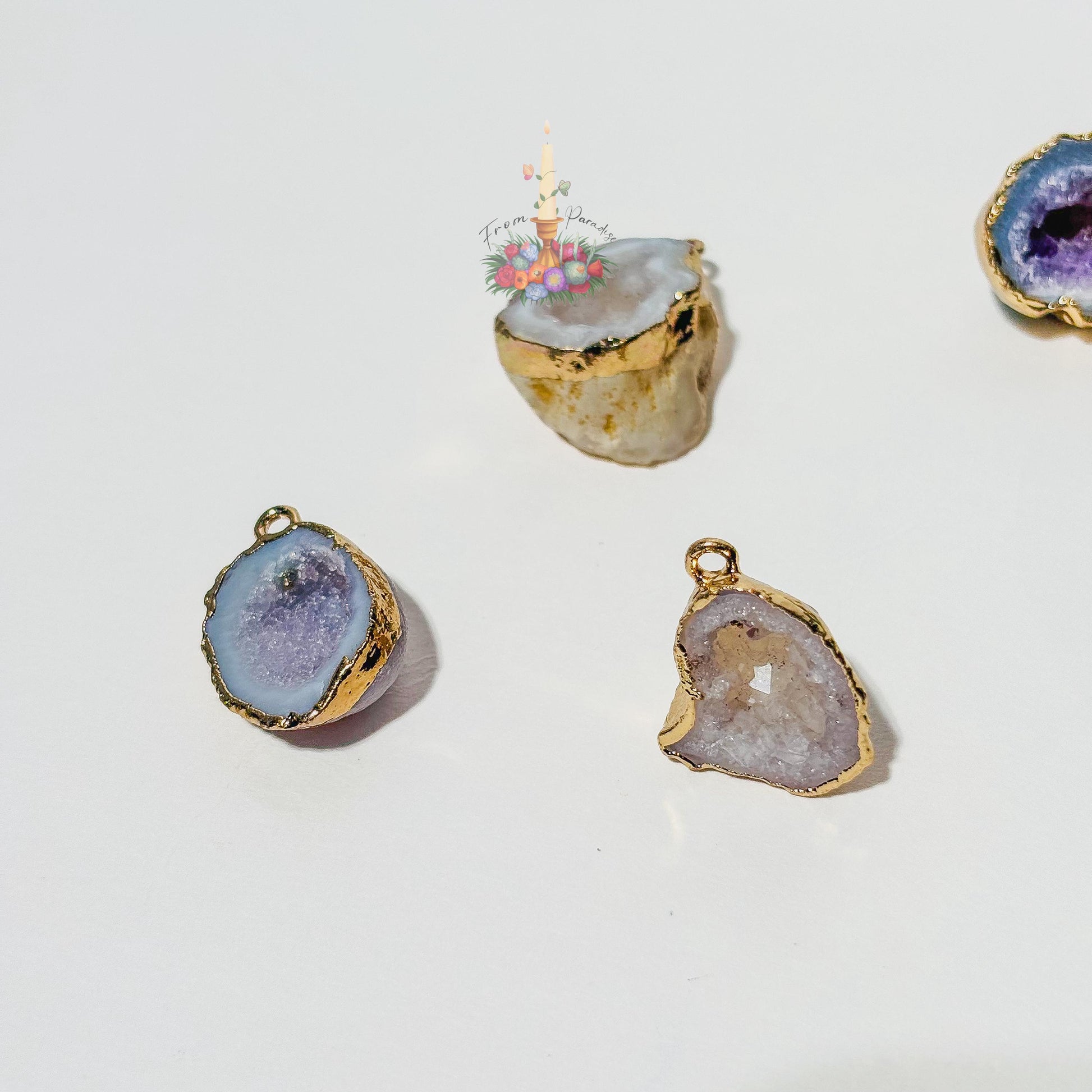 Druzy Quartz Pendant, Gold Electroplated Agate Geode Slice Charm Sparkling Raw Crystal Pendant for Jewelry Making, Unique Gift