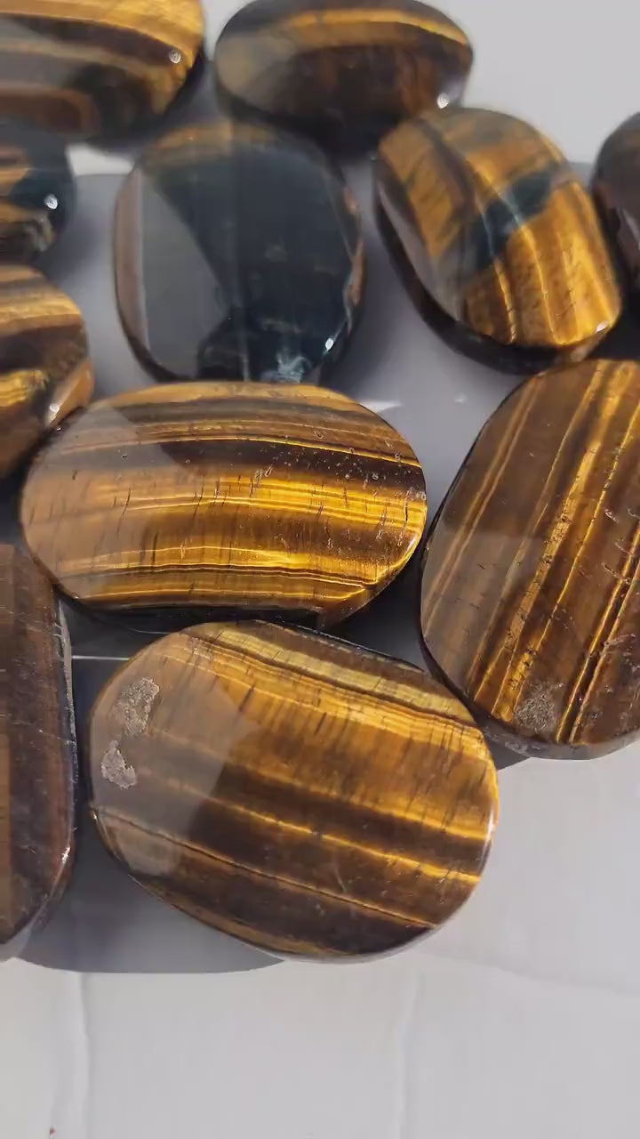Tiger Eye Crystal Palm Stone - Tigers Eye