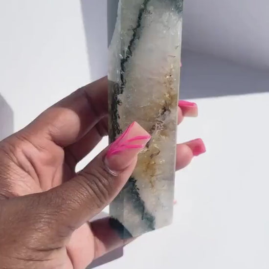 Green Agate Crystal Tower Stone Sculpture - Gift for home